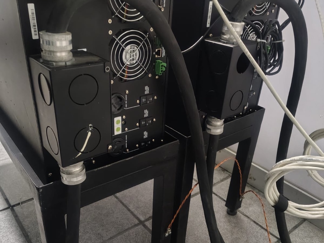 Equipos UPS instalados en sitio